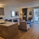 Amazing Suite, London